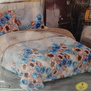 Elegant Floral Comforter Set with Blue and Orange Accents